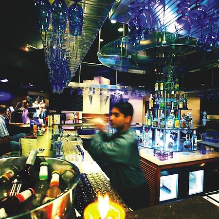 The Lalit Mumbai Hotel Nhà hàng bức ảnh The bar at the nightclub