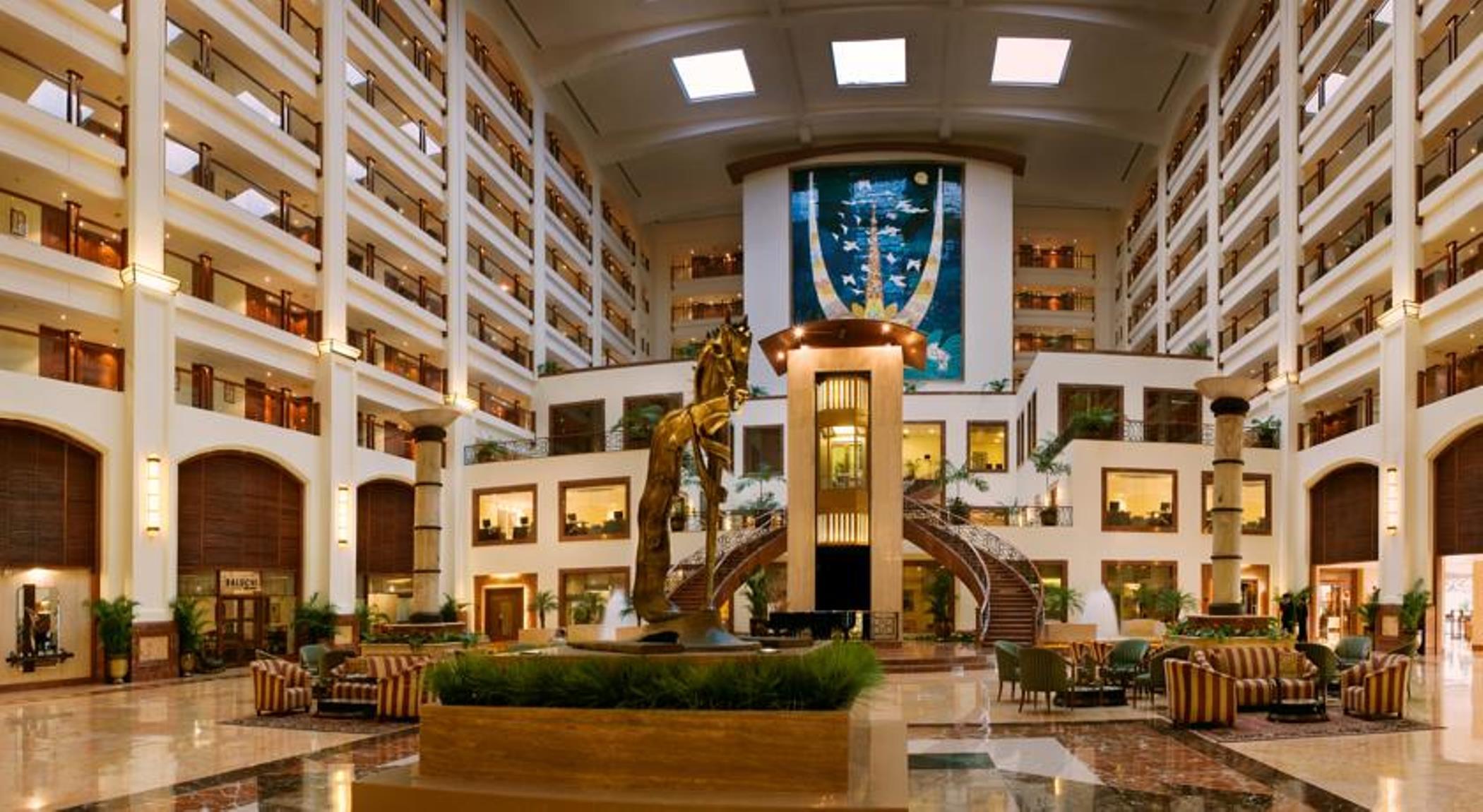 The Lalit Mumbai Hotel Ngoại thất bức ảnh The interior of the hotel