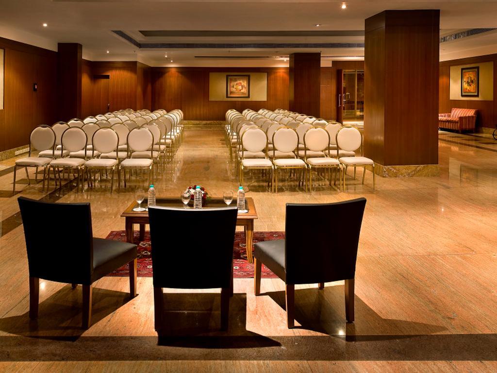 The Lalit Mumbai Hotel Ngoại thất bức ảnh The Royal